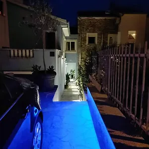 https://rooms-emilio.splithotels.org